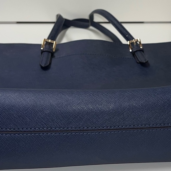 Michael kors- Navy and gold bag - Picture 5 of 8